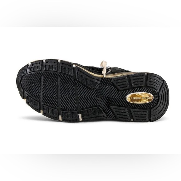 Golden Goose Women Running Dad Sneaker Silver Black NIB Auth - Picture 7 of 8